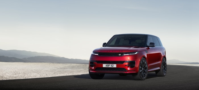 Red Range Rover Sport PHEV 4K
