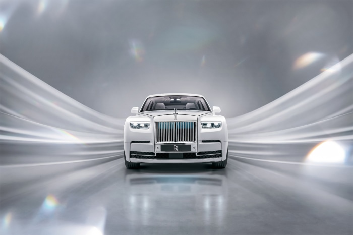 White Rolls-Royce Phantom 4K