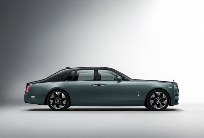 Rolls-Royce Phantom 8k Ultra