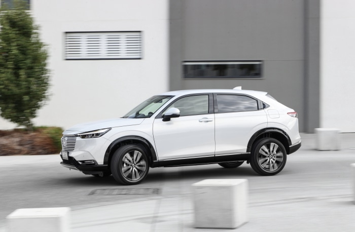 White Honda HR-V 4K