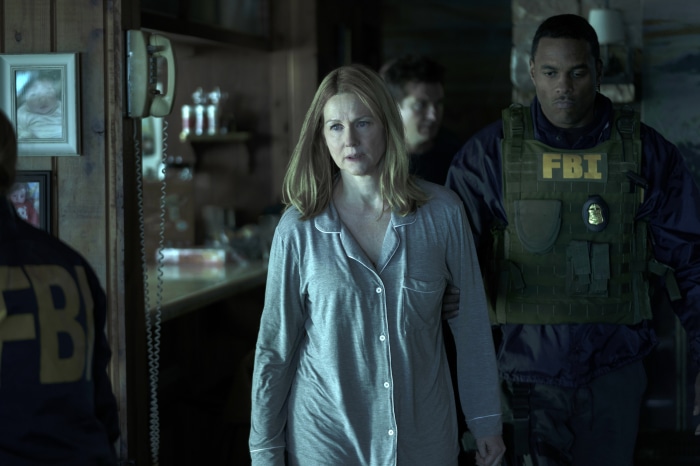 Wendy Byrde from Ozark with FBI agents