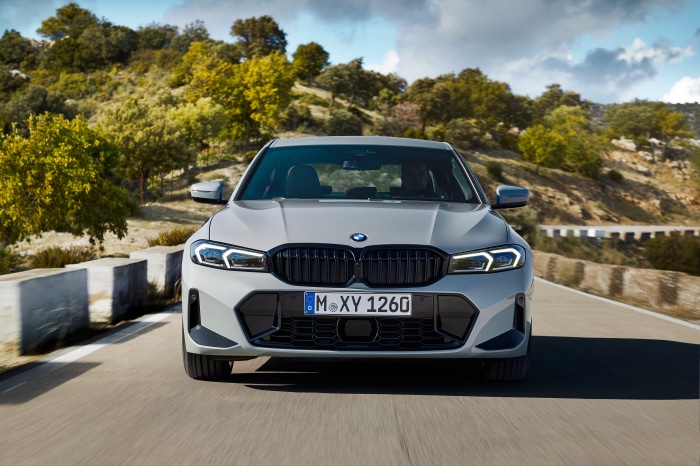 BMW 330i