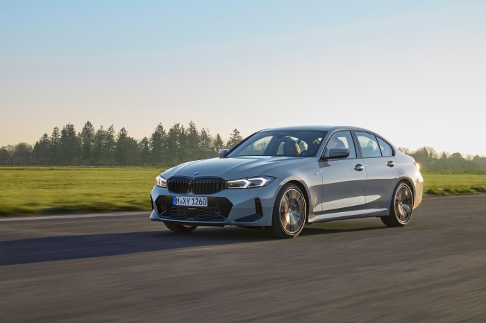 BMW 330i