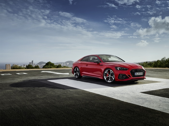 Red Audi RS5 4K