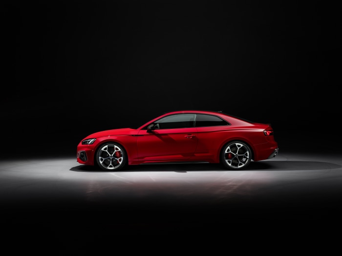 Red Audi RS5 Coupe 4K