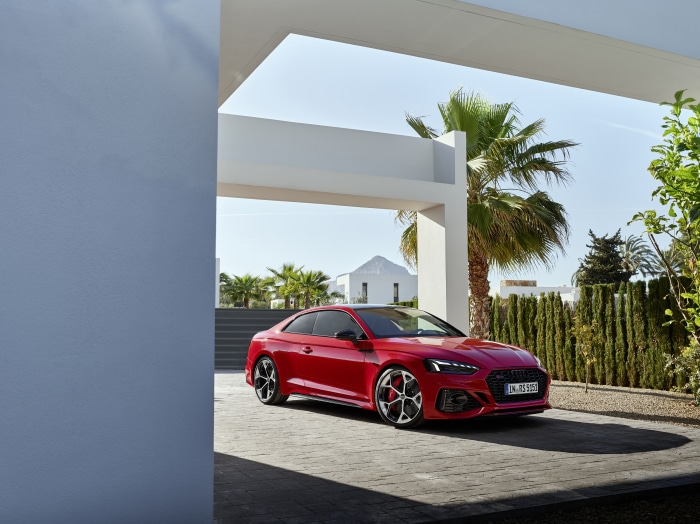 Red Audi RS5 Coupe 4K