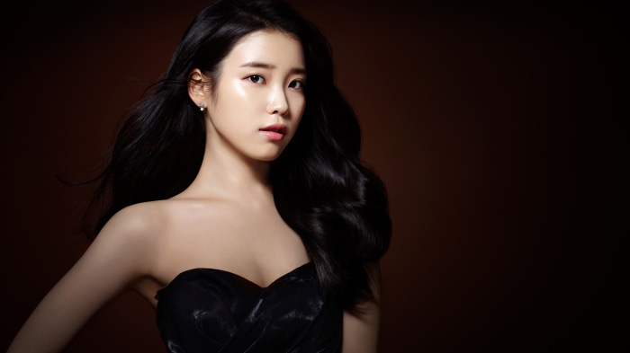 IU