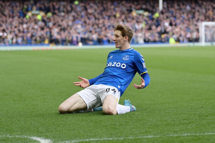 Anthony Gordon from Everton F.C. celebrating on the field