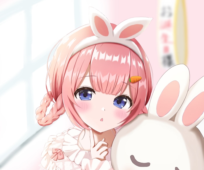 Suo Sango with bunny ears and carrot