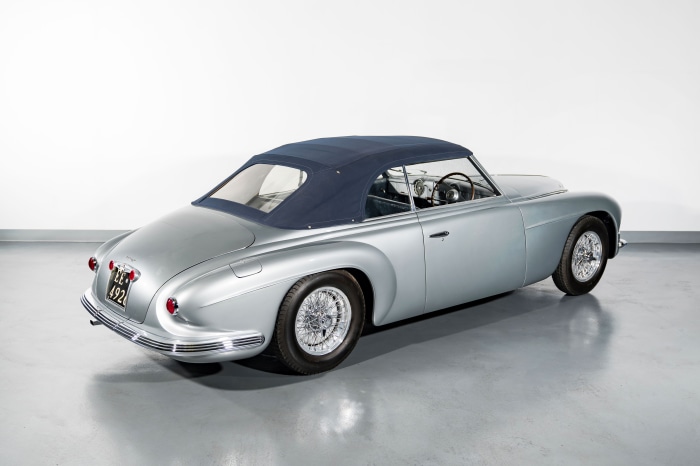 Silver Alfa Romeo 6C 2500 GT Cabriolet "Villa dEste"