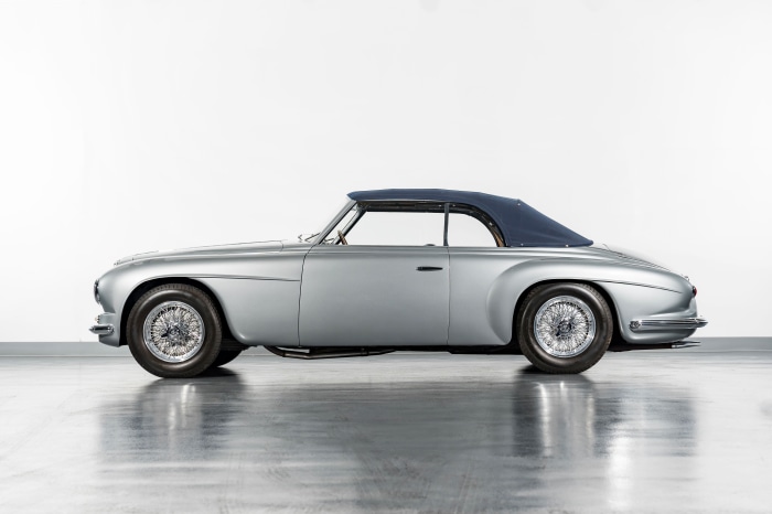Silver Alfa Romeo 6C 2500 GT Cabriolet "Villa dEste"