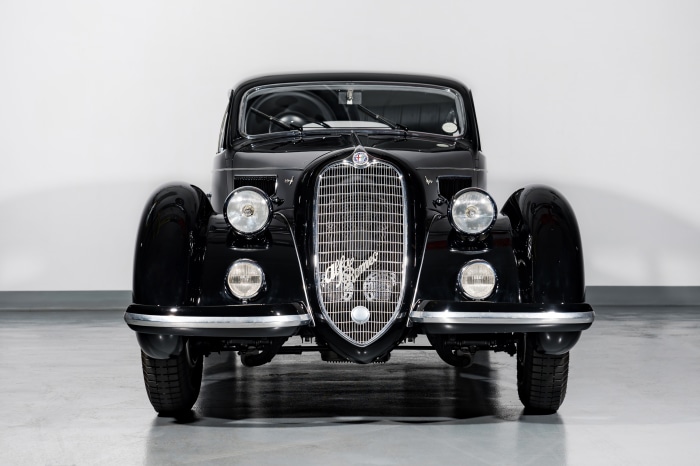Black Alfa Romeo 6C 2300B Berlinetta "Mille Miglia"