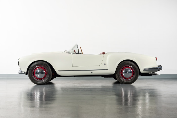 White Lancia Aurelia G.T. 2500 Spider (B24S) Convertible