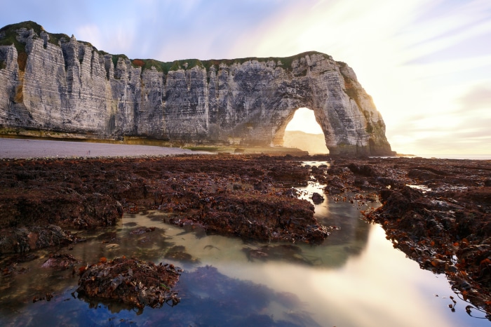 Arch on the coast at Etretat, France