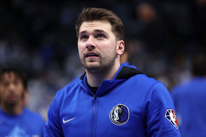 Luka Dončić in Dallas Mavericks jacket