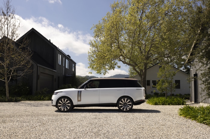 2023 Range Rover SV Serenity P530 LWB