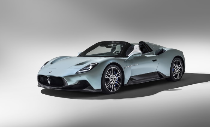 Maserati MC20 Cielo convertible sports car