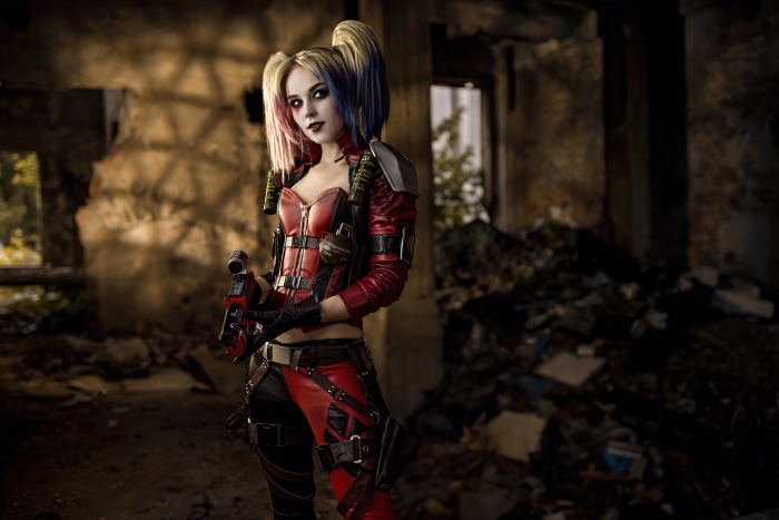 Harley Quinn from DC Comics cosplay in ruined building