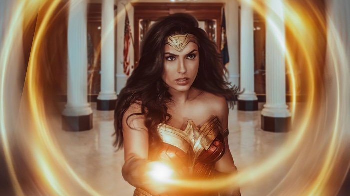 Wonder Woman cosplay with golden light effect