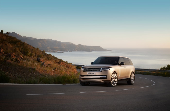 Range Rover SVAutobiography on a coastal road