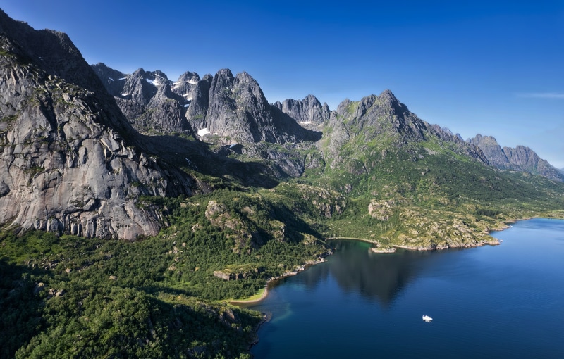 4K Norway Mountains Lofoten Crag