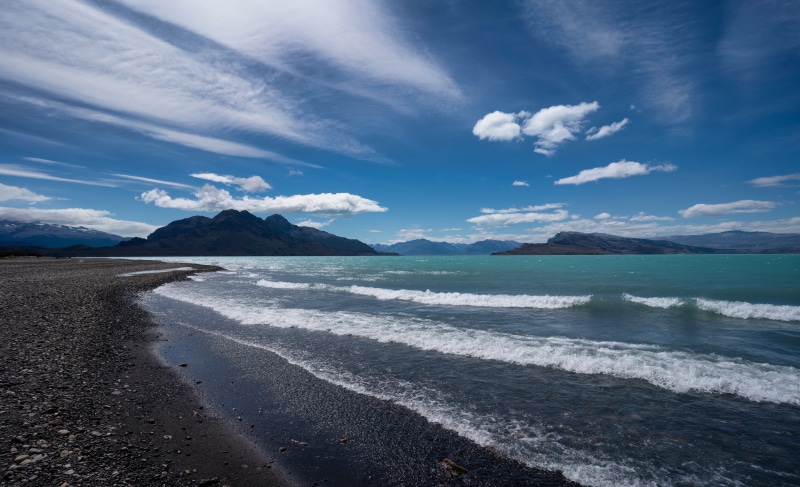 Lago San Martin, Argentina, Mountains and Lake