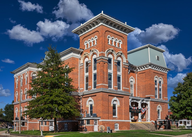 Hillsboro Courthouse with American Flags