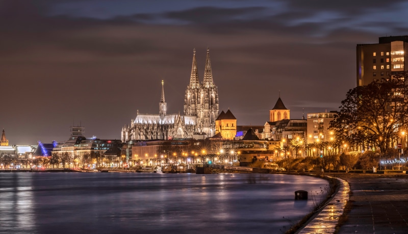 Cologne Cathedral and cityscape at night