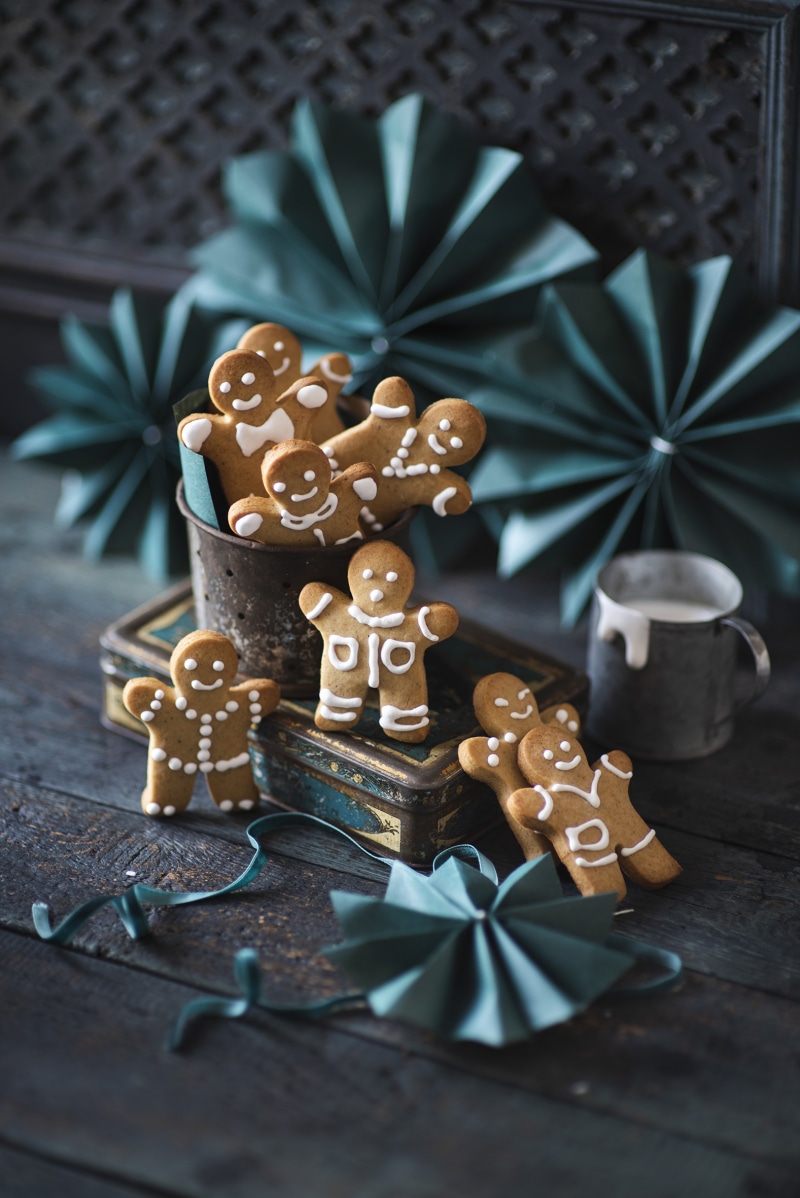 Gingerbread cookies with festive decorations