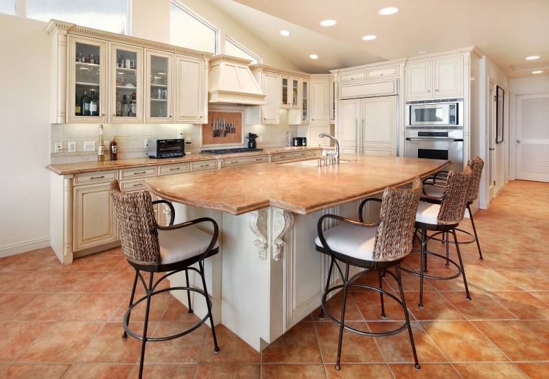 Kitchen Interior Design with Table and Chairs