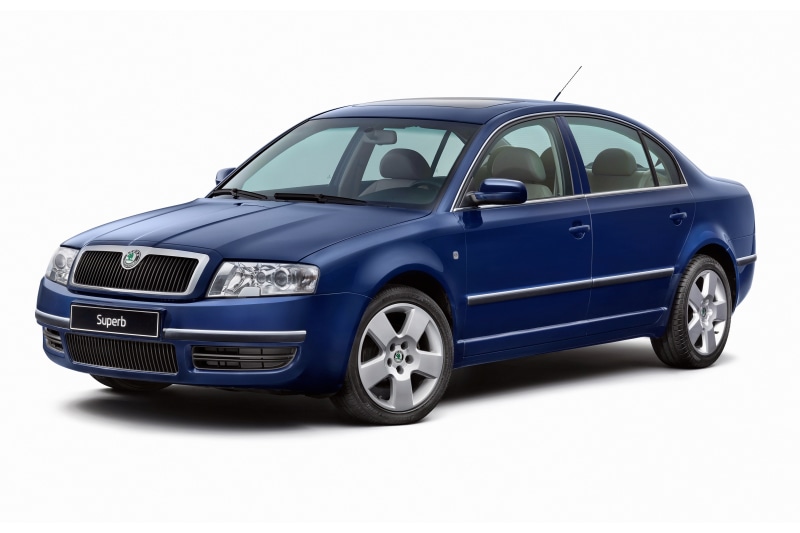 Blue Skoda Superb Sedan 2002-2006