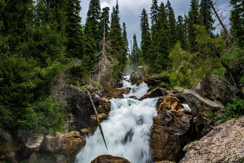 4K Kara-Kamysh Waterfall in Kyrgyzstan