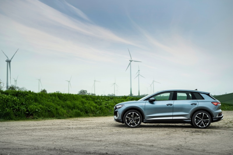 Audi Q4 45 e-tron quattro S line Crossover