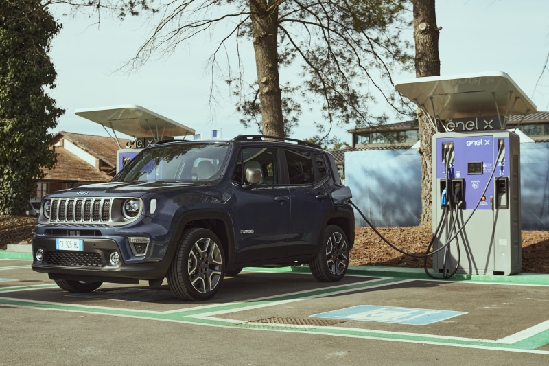 Jeep Renegade 4xe charging at Enel X station