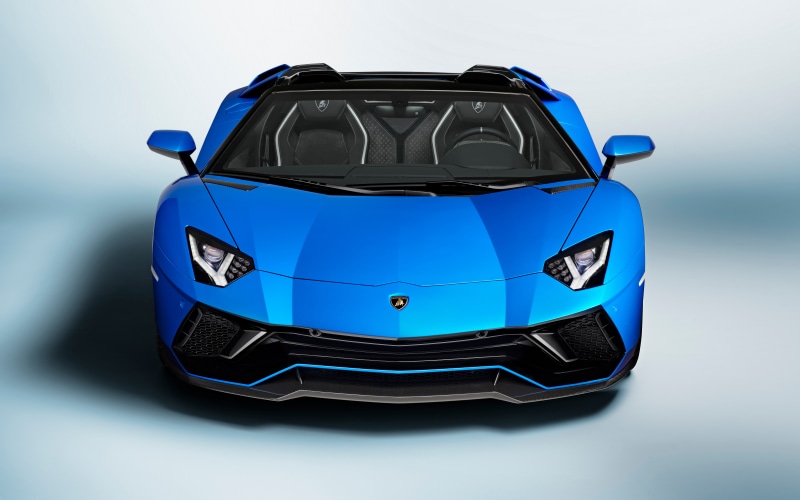 Blue Lamborghini Aventador LP 780-4 Ultimae Roadster