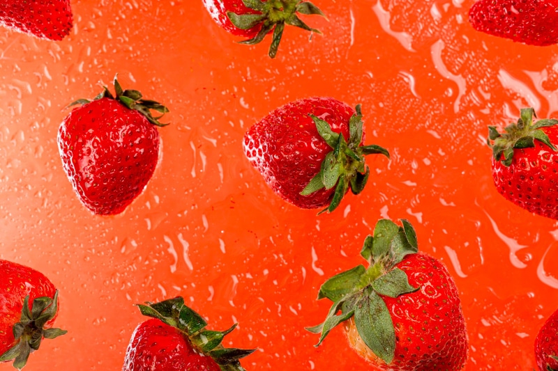 4K Strawberries with Water Droplets