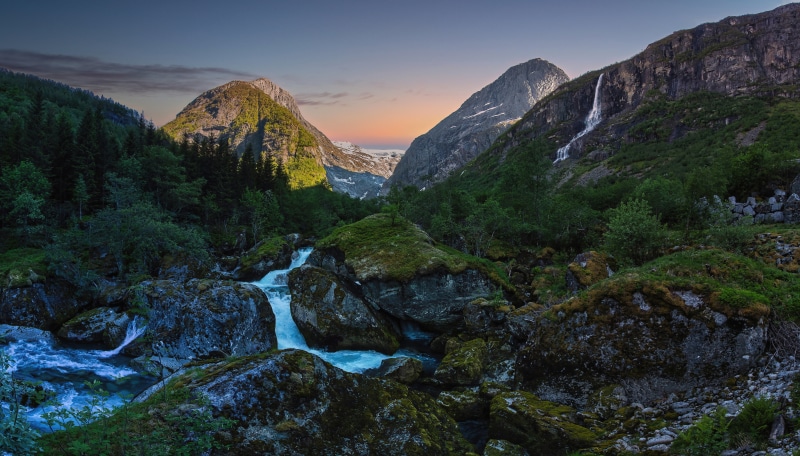4K Oldedalen Norway Mountains Stream Stones Moss
