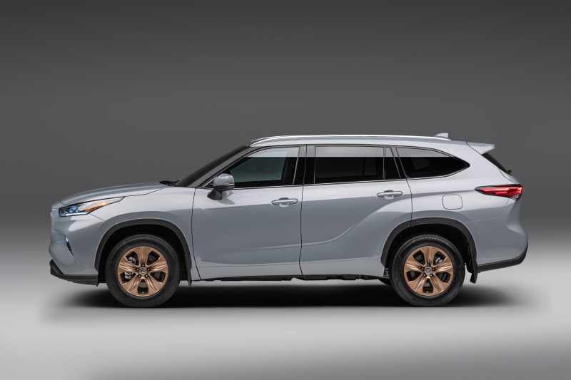 Toyota Highlander XLE Bronze Edition SUV