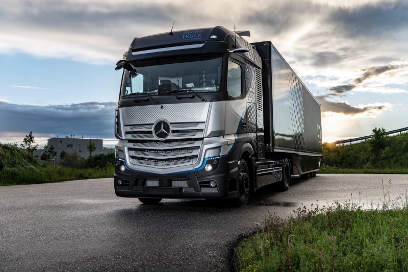 4K Mercedes-Benz GenH2 Truck