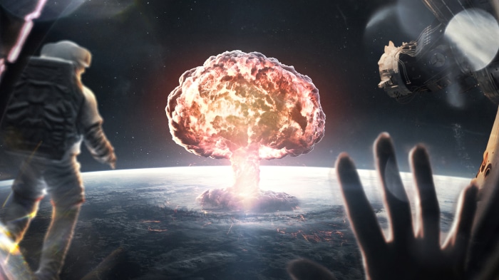 Astronaut witnesses nuclear explosion over Earth 4K