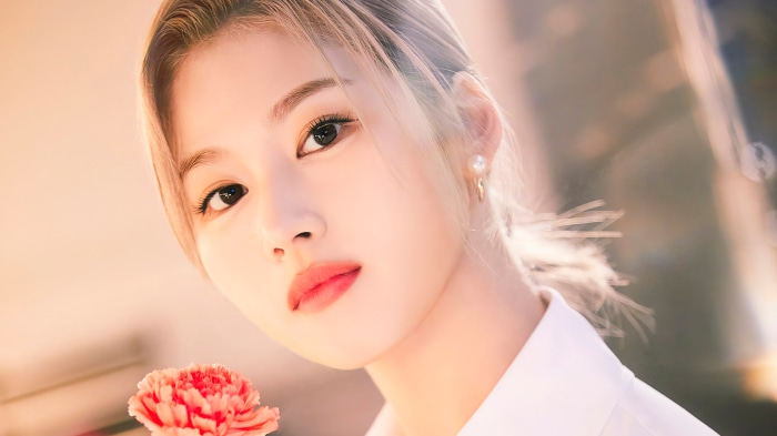 Sana from TWICE 5th Anniversary 4K