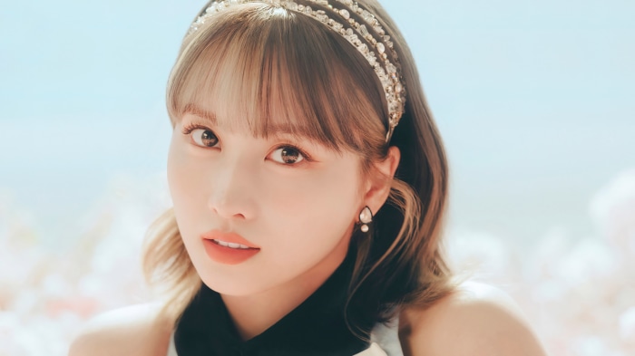 Momo from TWICE in blue concept 4K