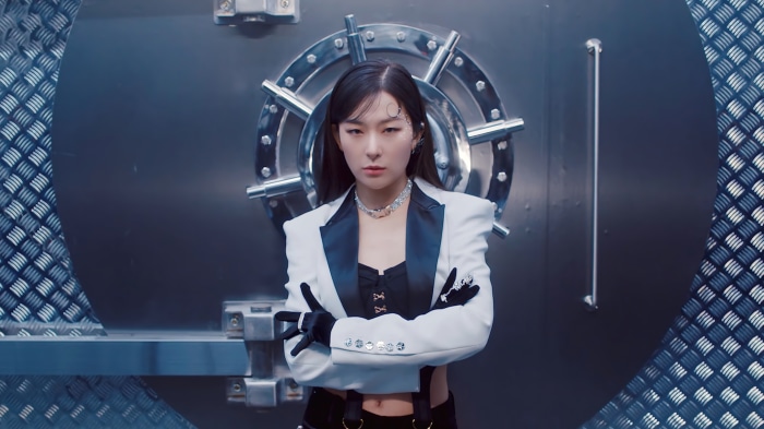 Seulgi from Red Velvet in Wild Side 4K
