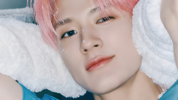 Jeno from NCT Dream in Glitch Mode 4K