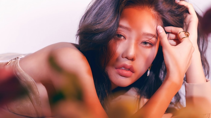 Mimi from Oh My Girl in 4K
