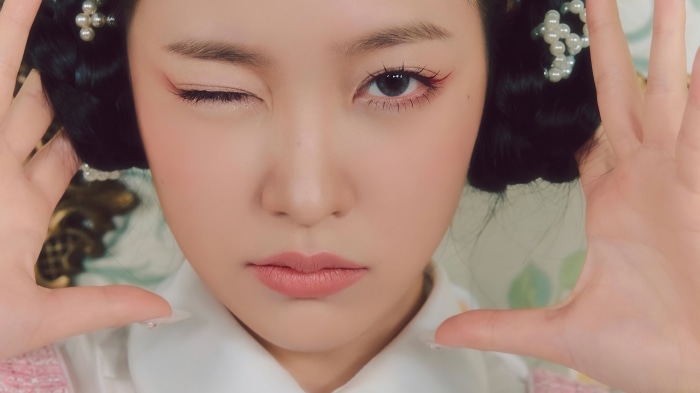 Yeri from Red Velvet in Feel My Rhythm 4K
