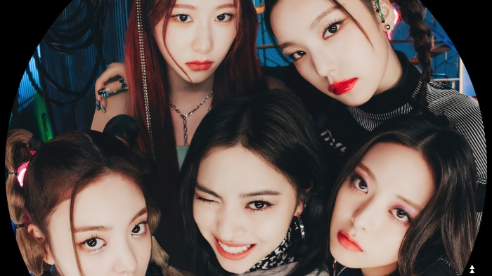 ITZY Kpop Group Voltage in