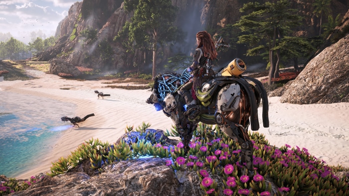 Aloy riding a machine in Horizon Forbidden West 4K
