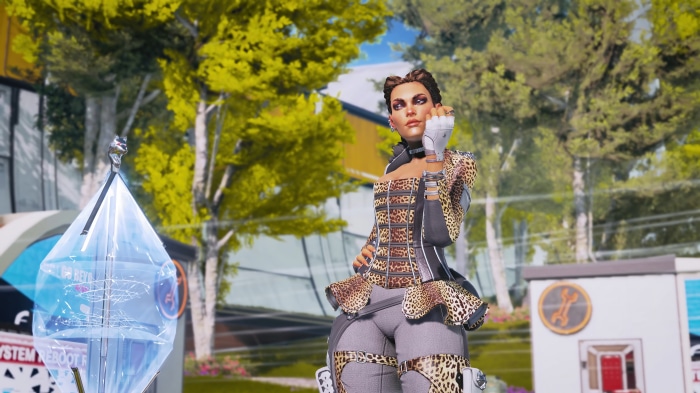 Loba from Apex Legends Season 12 4K