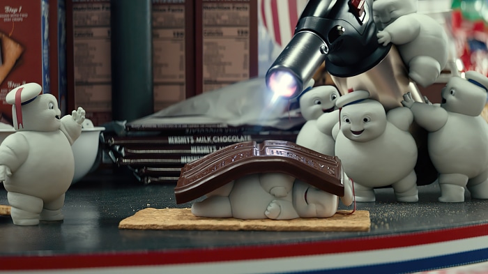 Ghostbusters Marshmallows making S'mores 4K